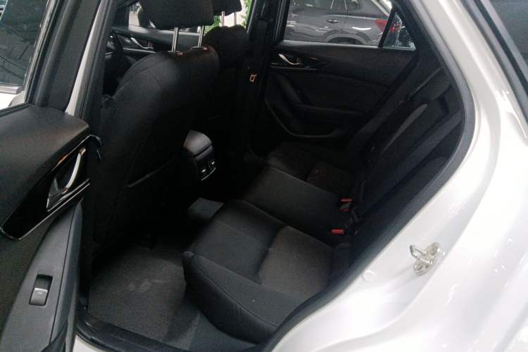 Used Mazda CX-4 2021 2.0L Automatic Two-Wheel Drive Blue Sky Exploration Edition Left Rear Seat