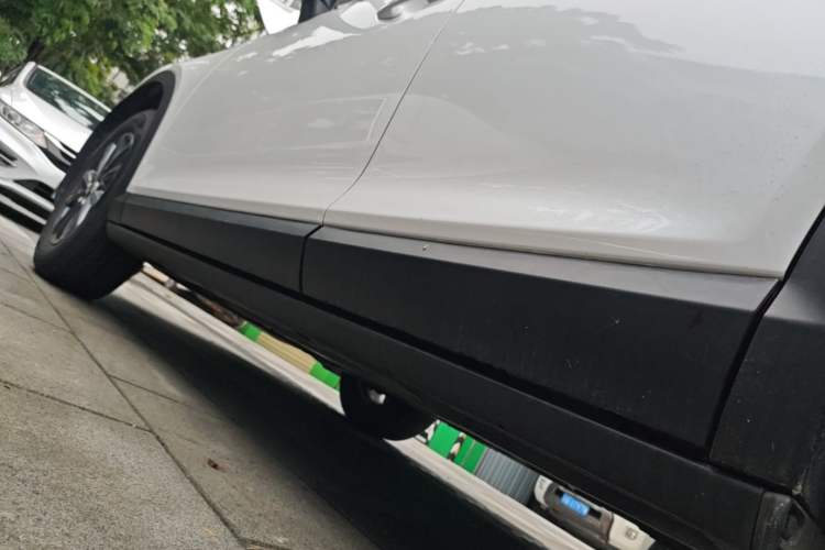 Used Mazda CX-4 2021 2.0L Automatic Two-Wheel Drive Blue Sky Dynamic Edition Left Side Sill