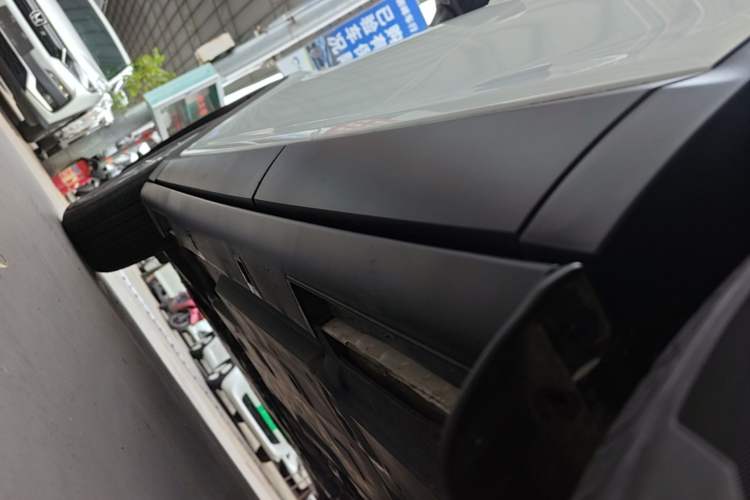 Used Mazda CX-4 2021 2.0L Automatic Two-Wheel Drive Blue Sky Dynamic Edition Left Side Sill