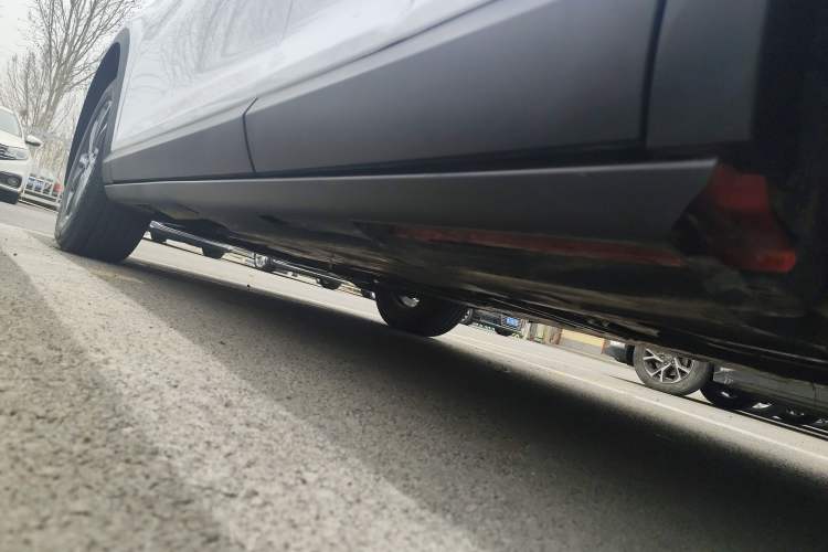 Used Mazda CX-4 2021 2.0L Automatic Two-Wheel Drive Blue Sky Dynamic Edition Left Side Sill