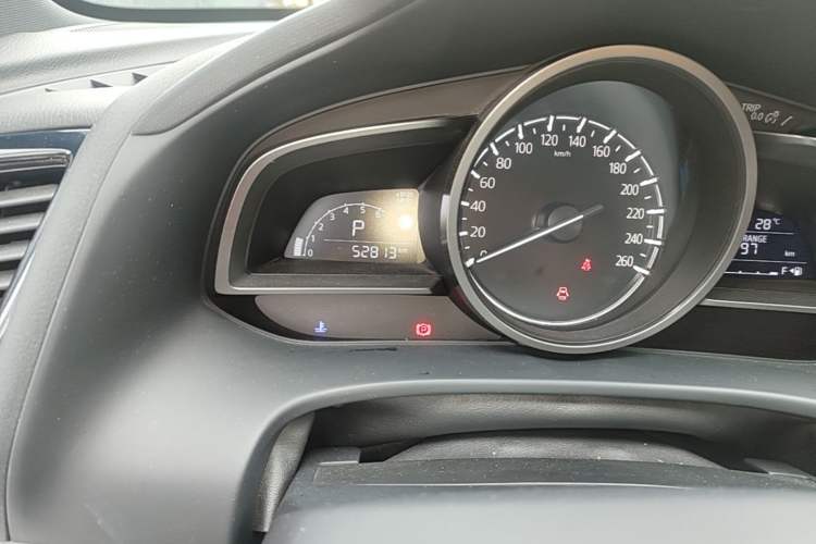 Used Mazda CX-4 2021 2.0L Automatic Two-Wheel Drive Blue Sky Dynamic Edition Odometer Close Up