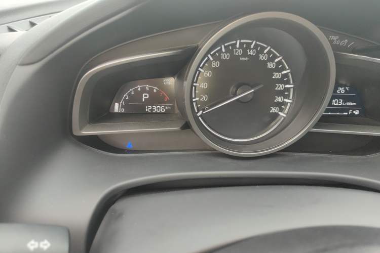Used Mazda CX-4 2021 2.0L Automatic Two-Wheel Drive Blue Sky Dynamic Edition Odometer Close Up