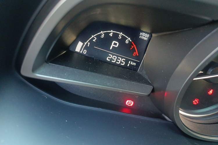 Used Mazda CX-4 2021 2.0L Automatic Two-Wheel Drive Blue Sky Exploration Edition Odometer Close Up