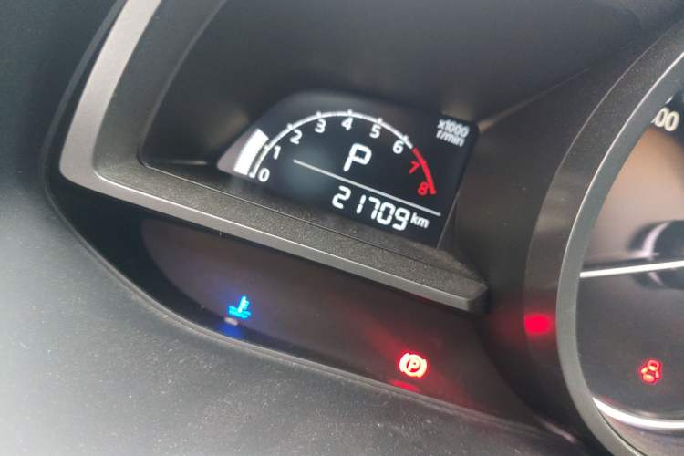 Used Mazda CX-4 2021 2.0L Automatic Two-Wheel Drive Blue Sky Dynamic Edition Odometer Close Up