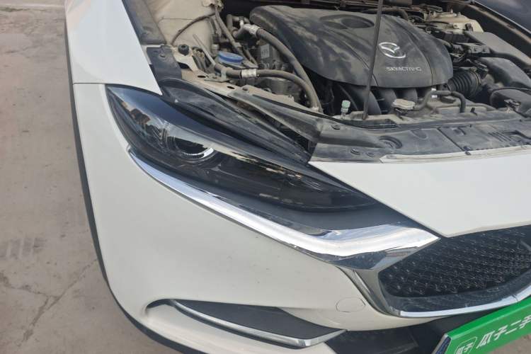 Used Mazda CX-4 2021 2.0L Automatic Two-Wheel Drive Blue Sky Dynamic Edition Right Front Headlight