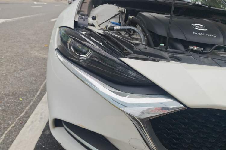 Used Mazda CX-4 2021 2.0L Automatic Two-Wheel Drive Blue Sky Dynamic Edition Right Front Headlight