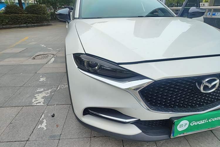 Used Mazda CX-4 2021 2.0L Automatic Two-Wheel Drive Blue Sky Dynamic Edition Right Front Headlight