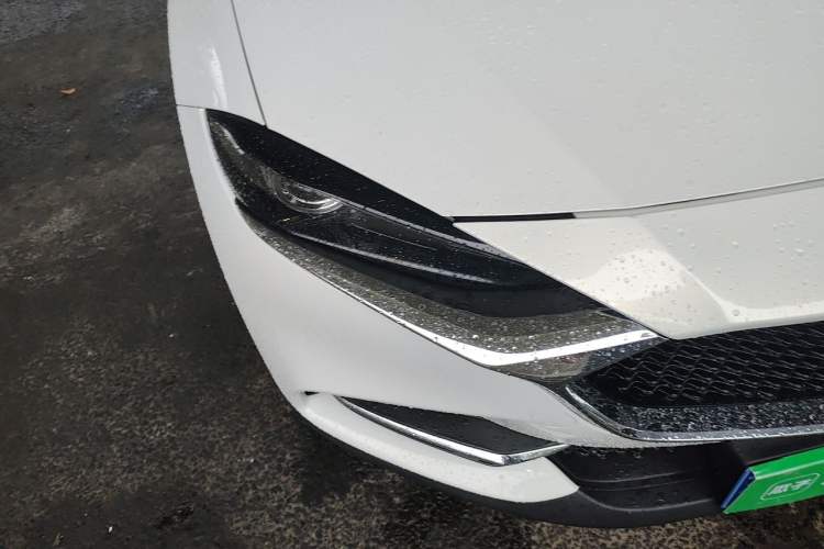 Used Mazda CX-4 2021 2.0L Automatic Two-Wheel Drive Blue Sky Dynamic Edition Right Front Headlight