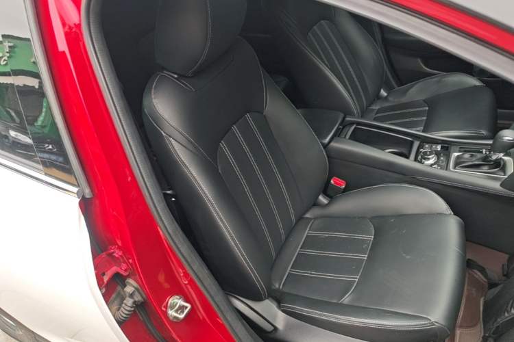 Used Mazda CX-4 2021 2.0L Automatic Two-Wheel Drive Blue Sky Dynamic Edition Right Front Seat