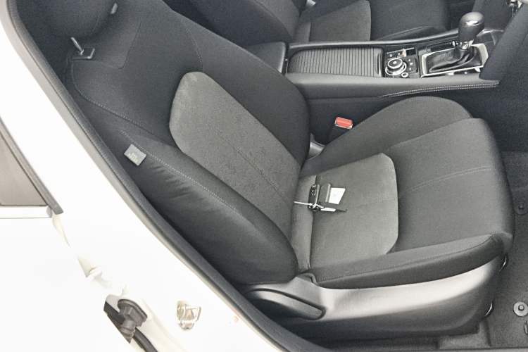 Used Mazda CX-4 2021 2.0L Automatic Two-Wheel Drive Blue Sky Dynamic Edition Right Front Seat