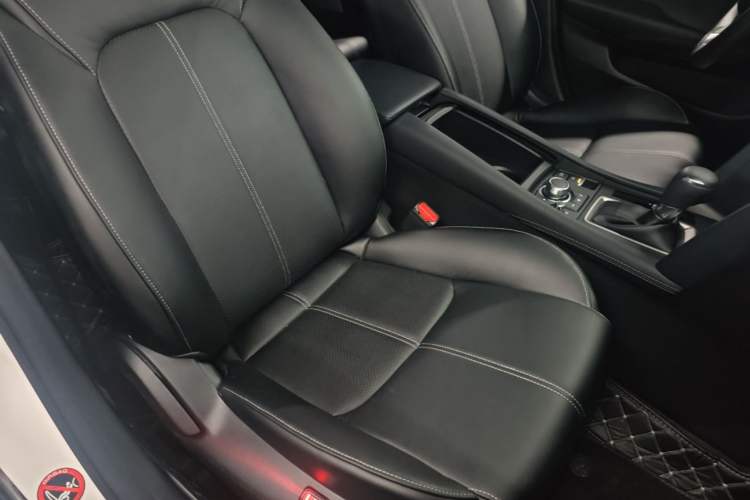 Used Mazda CX-4 2021 2.0L Automatic Two-Wheel Drive Blue Sky Exploration Edition Right Front Seat