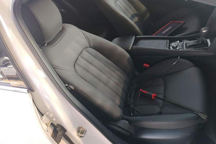 Used Mazda CX-4 2021 2.0L Automatic Two-Wheel Drive Blue Sky Dynamic Edition Right Front Seat