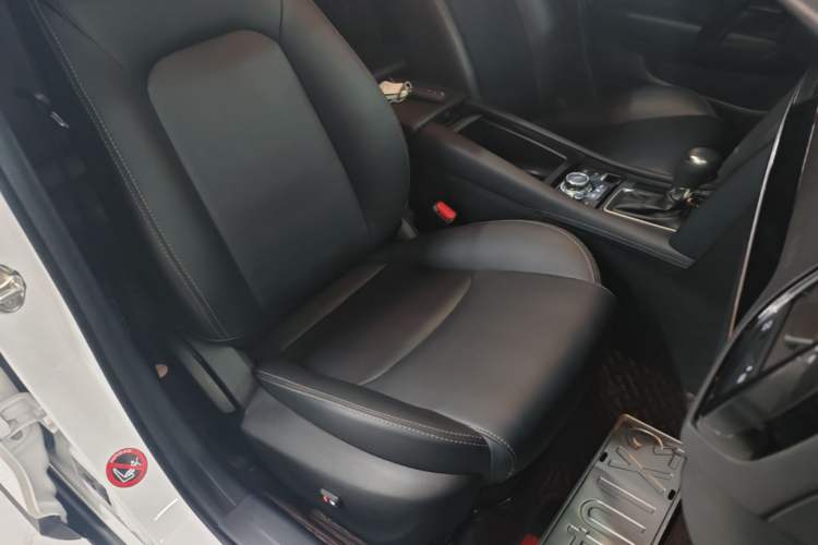 Used Mazda CX-4 2021 2.0L Automatic Two-Wheel Drive Blue Sky Dynamic Edition Right Front Seat