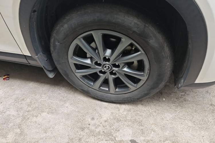 Used Mazda CX-4 2021 2.0L Automatic Two-Wheel Drive Blue Sky Luxury Edition Right Front Wheel Hub