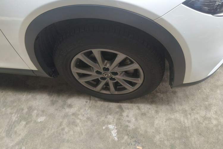 Used Mazda CX-4 2021 2.0L Automatic Two-Wheel Drive Blue Sky Dynamic Edition Right Front Wheel Hub