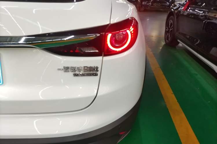 Used Mazda CX-4 2021 2.0L Automatic Two-Wheel Drive Blue Sky Dynamic Edition Right Rear Taillight