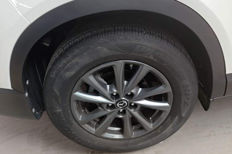 Used Mazda CX-4 2021 2.0L Automatic Two-Wheel Drive Blue Sky Dynamic Edition Right Rear Wheel Hub