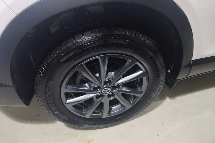 Used Mazda CX-4 2021 2.0L Automatic Two-Wheel Drive Blue Sky Dynamic Edition Right Rear Wheel Hub