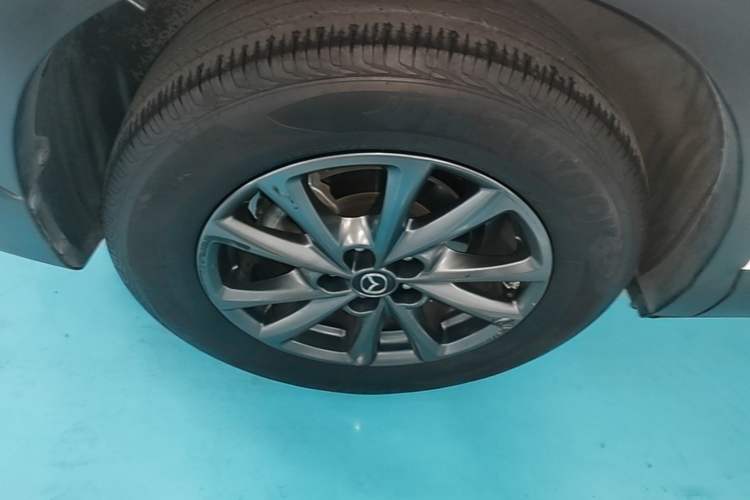 Used Mazda CX-4 2021 2.0L Automatic Two-Wheel Drive Blue Sky Exploration Edition Right Rear Wheel Hub