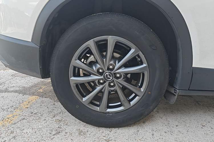 Used Mazda CX-4 2021 2.0L Automatic Two-Wheel Drive Blue Sky Dynamic Edition Right Rear Wheel Hub