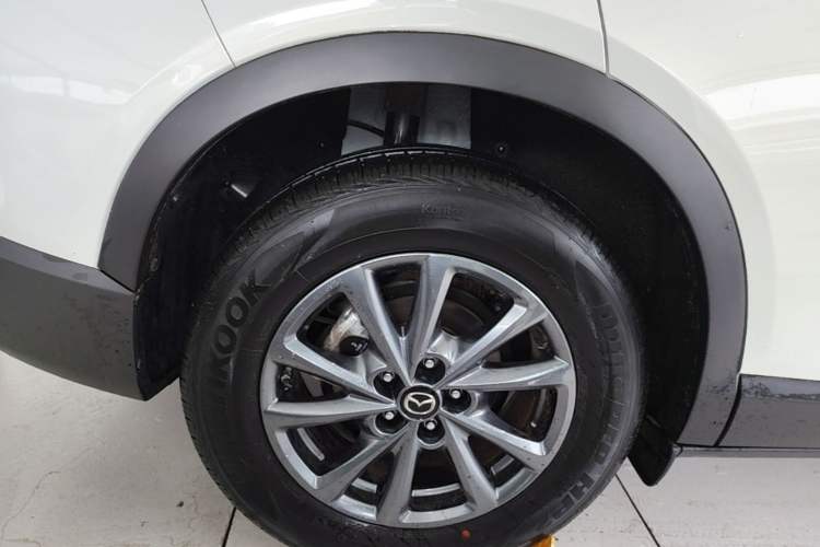 Used Mazda CX-4 2021 2.0L Automatic Two-Wheel Drive Blue Sky Luxury Edition Right Rear Wheel Hub