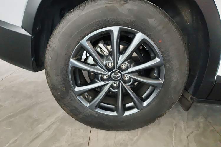 Used Mazda CX-4 2021 2.0L Automatic Two-Wheel Drive Blue Sky Luxury Edition Right Rear Wheel Hub