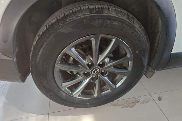 Used Mazda CX-4 2021 2.0L Automatic Two-Wheel Drive Blue Sky Dynamic Edition Right Rear Wheel Hub
