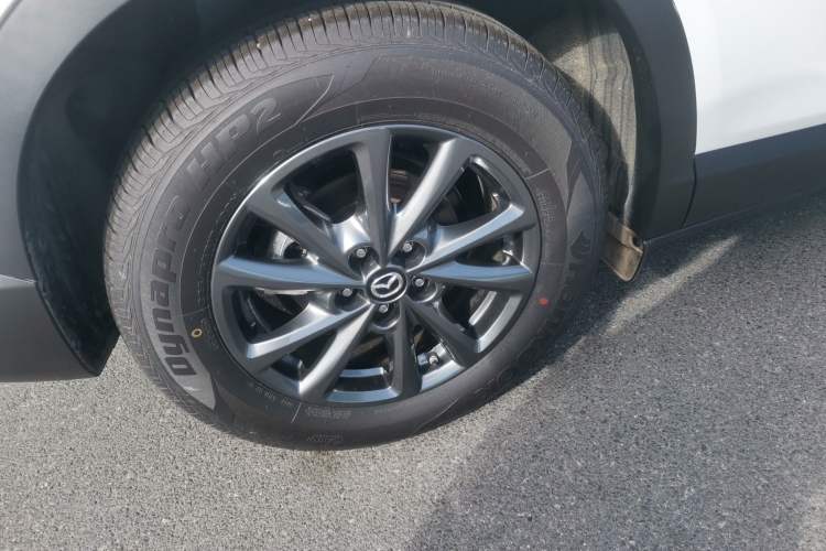 Used Mazda CX-4 2021 2.0L Automatic Two-Wheel Drive Blue Sky Dynamic Edition Right Rear Wheel Hub