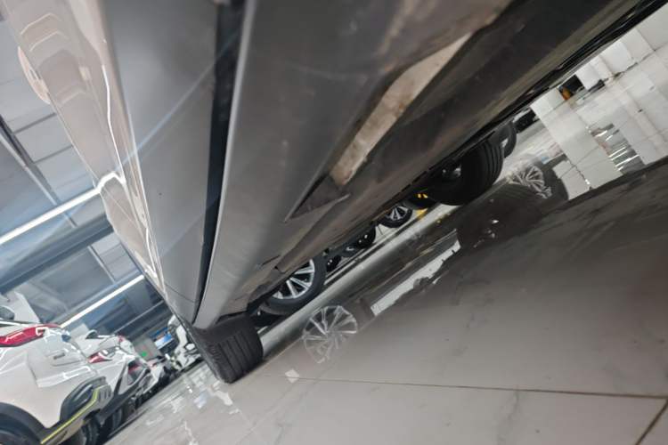 Used Mazda CX-4 2021 2.0L Automatic Two-Wheel Drive Blue Sky Exploration Edition Right Side Sill