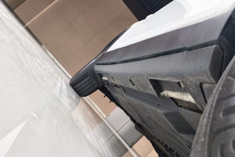 Used Mazda CX-4 2021 2.0L Automatic Two-Wheel Drive Blue Sky Dynamic Edition Right Side Sill