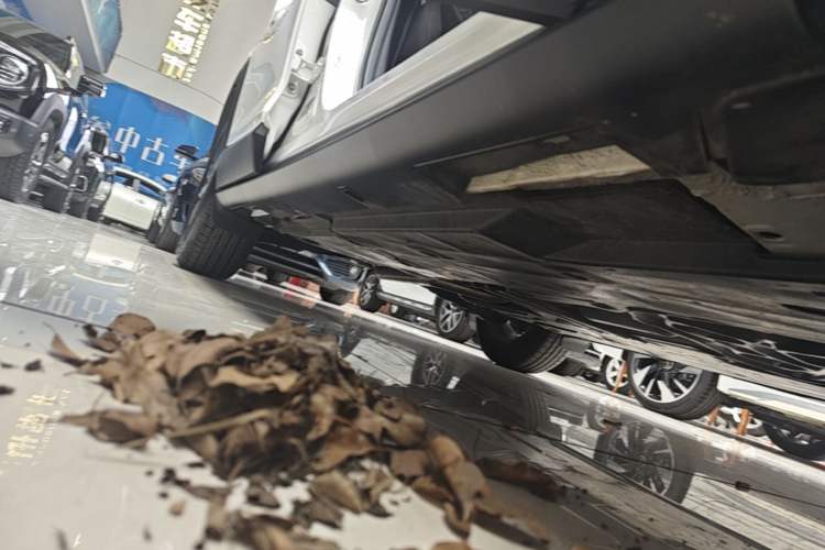 Used Mazda CX-4 2021 2.0L Automatic Two-Wheel Drive Blue Sky Dynamic Edition Right Side Sill