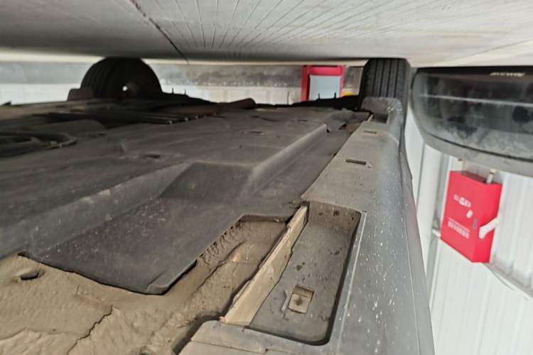 Used Mazda CX-4 2021 2.0L Automatic Two-Wheel Drive Blue Sky Exploration Edition Right Side Sill