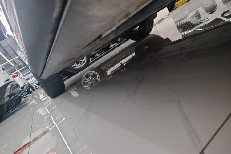 Used Mazda CX-4 2021 2.0L Automatic Two-Wheel Drive Blue Sky Dynamic Edition Right Side Sill