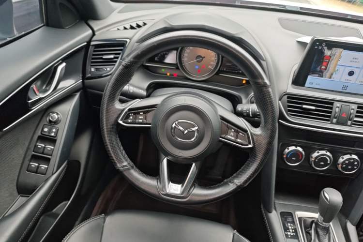 Used Mazda CX-4 2021 2.0L Automatic Two-Wheel Drive Blue Sky Dynamic Edition Steering Wheel