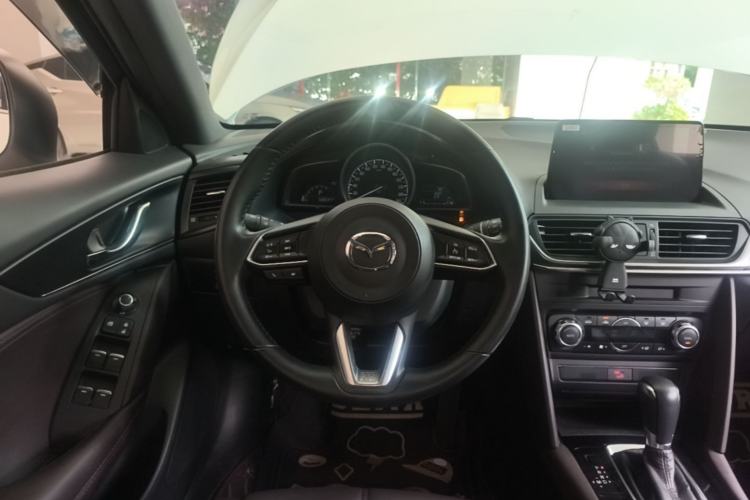 Used Mazda CX-4 2021 2.0L Automatic Two-Wheel Drive Blue Sky Luxury Edition Steering Wheel