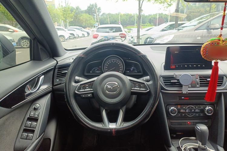 Used Mazda CX-4 2021 2.0L Automatic Two-Wheel Drive Blue Sky Exploration Edition Steering Wheel