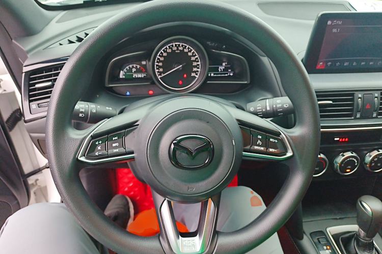 Used Mazda CX-4 2021 2.0L Automatic Two-Wheel Drive Blue Sky Dynamic Edition Steering Wheel