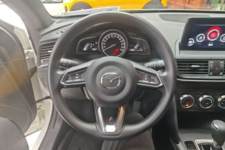 Used Mazda CX-4 2021 2.0L Automatic Two-Wheel Drive Blue Sky Dynamic Edition Steering Wheel