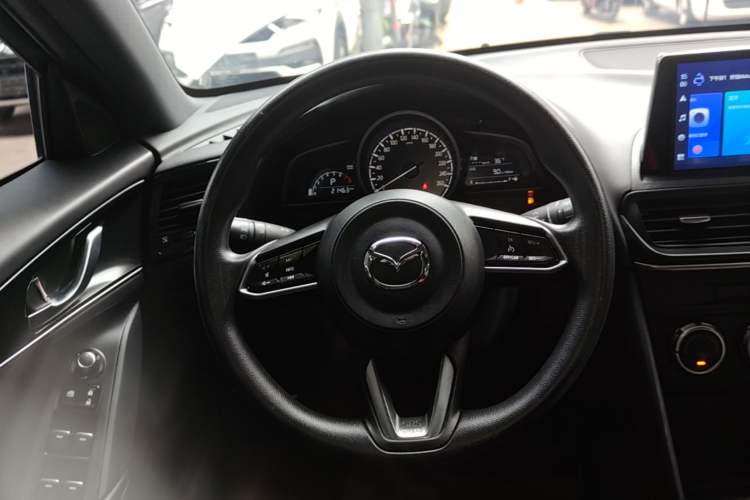 Used Mazda CX-4 2021 2.0L Automatic Two-Wheel Drive Blue Sky Dynamic Edition Steering Wheel