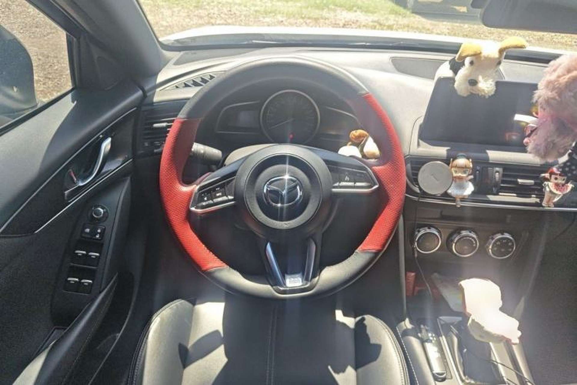 Used Mazda CX-4 2021 2.0L Automatic Two-Wheel Drive Blue Sky Dynamic Edition Steering Wheel