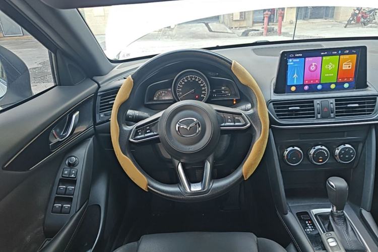 Used Mazda CX-4 2021 2.0L Automatic Two-Wheel Drive Blue Sky Dynamic Edition Steering Wheel