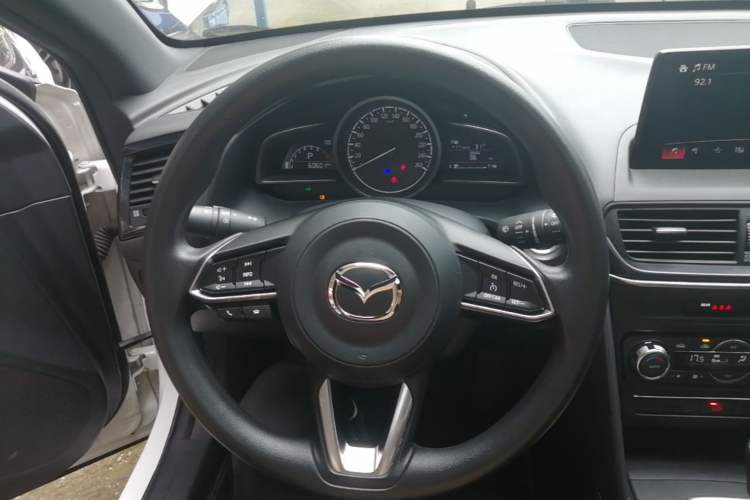 Used Mazda CX-4 2021 2.0L Automatic Two-Wheel Drive Blue Sky Exploration Edition Steering Wheel