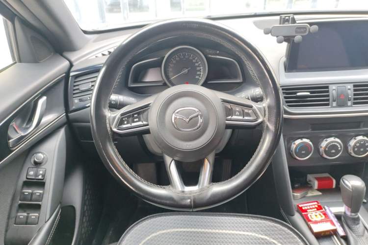 Used Mazda CX-4 2021 2.0L Automatic Two-Wheel Drive Blue Sky Dynamic Edition Steering Wheel
