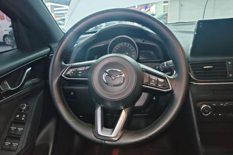Used Mazda CX-4 2021 2.0L Automatic Two-Wheel Drive Blue Sky Dynamic Edition Steering Wheel