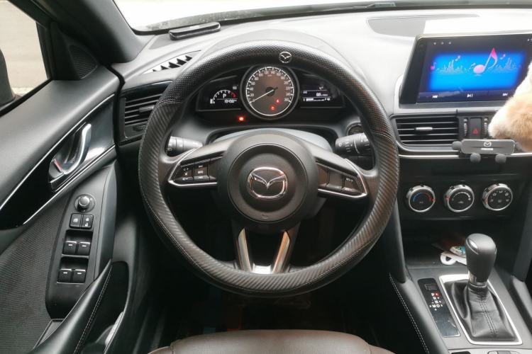Used Mazda CX-4 2021 2.0L Automatic Two-Wheel Drive Blue Sky Dynamic Edition Steering Wheel