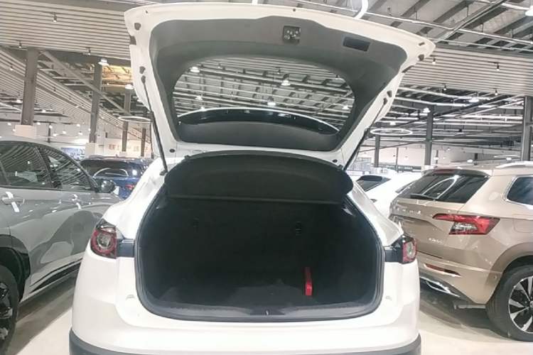 Used Mazda CX-4 2021 2.0L Automatic Two-Wheel Drive Blue Sky Dynamic Edition Trunk
