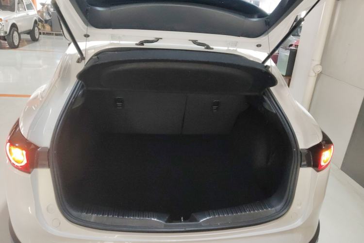Used Mazda CX-4 2021 2.0L Automatic Two-Wheel Drive Blue Sky Luxury Edition Trunk