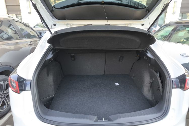 Used Mazda CX-4 2021 2.0L Automatic Two-Wheel Drive Blue Sky Dynamic Edition Trunk