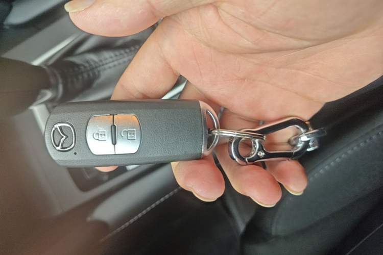 Used Mazda CX-4 2021 2.0L Automatic Two-Wheel Drive Blue Sky Dynamic Edition Vehicle Key