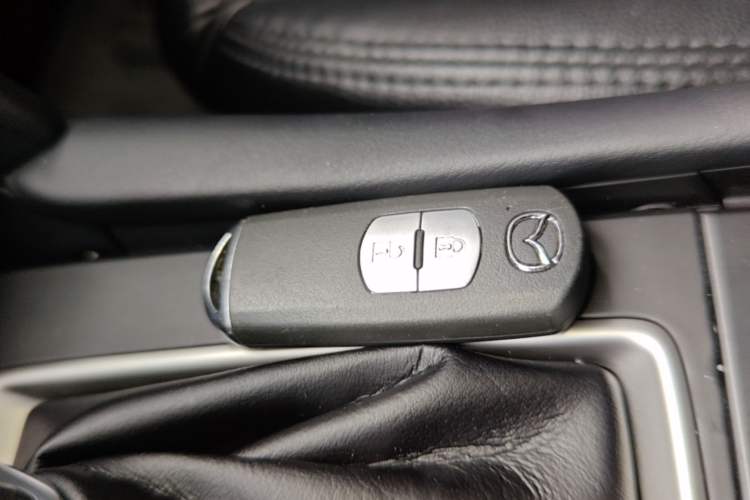 Used Mazda CX-4 2021 2.0L Automatic Two-Wheel Drive Blue Sky Dynamic Edition Vehicle Key